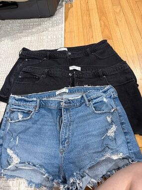 3 pairs of Abercrombie & Fitch Distressed Denim  and 2 pairs black